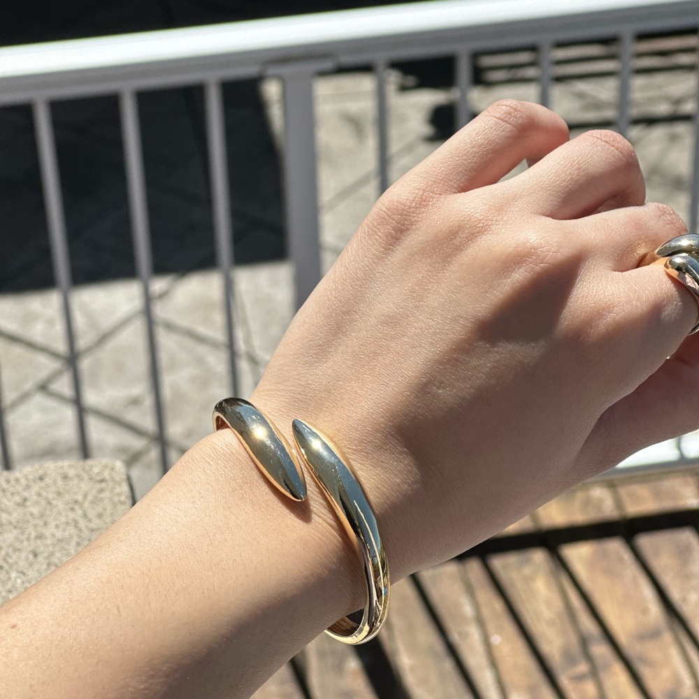 COPY - Gold Twist Bangle